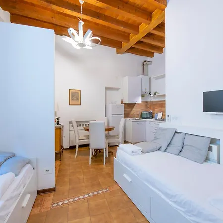 Residenze Giulietta Capuleti 1 * Verona