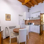 Residenze Giulietta Capuleti 1 * Verona